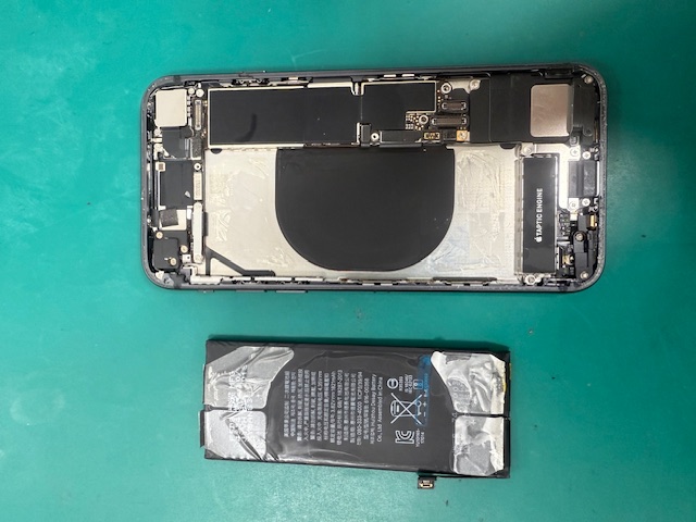 iPhone 8（アイフォンエイト）のバッテリー交換ならスマホ修理工房富山グリーンモール山室店へ★